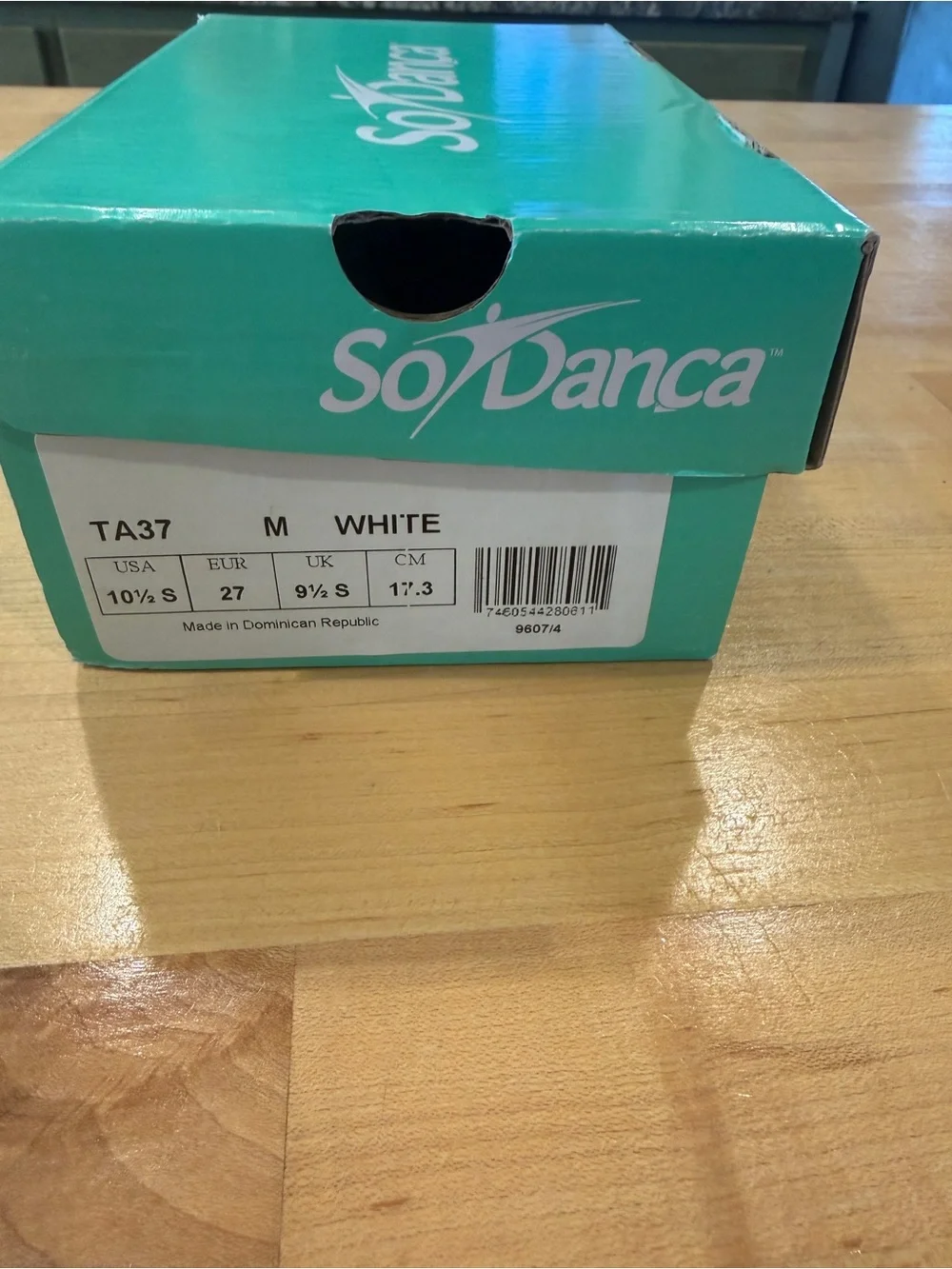 White SoDance Tap Shoes size 10.5
